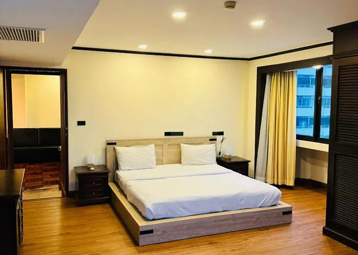 Rent Omni Tower Nana - Prime Sukhumvit Location * Bangkok