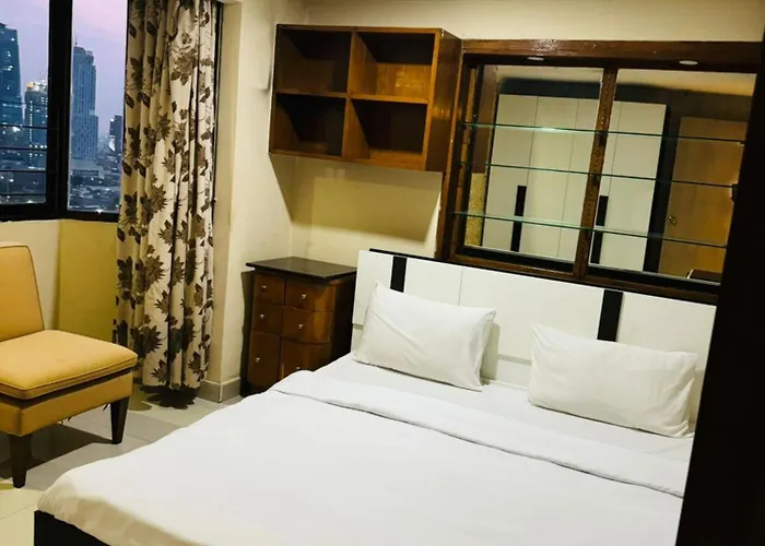 Rent Omni Tower Nana - Prime Sukhumvit Location *