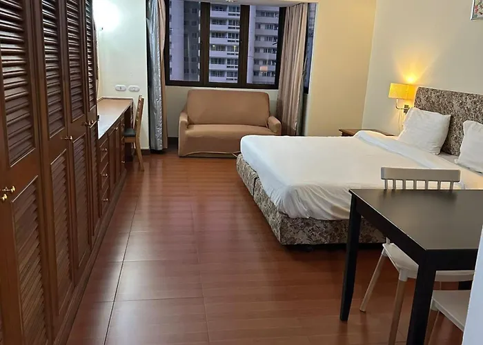 Rent Omni Tower Nana - Prime Sukhumvit Location Bangkok