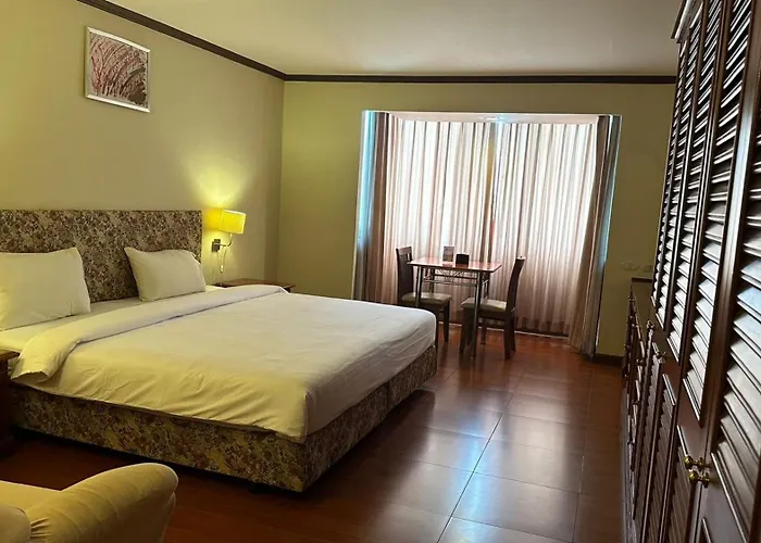 Rent Omni Tower Nana - Prime Sukhumvit Location Apartamento