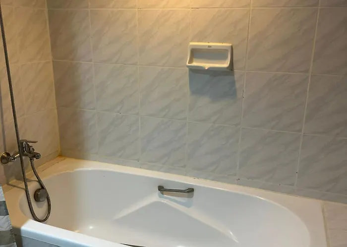 Rent Omni Tower Nana - Prime Sukhumvit Location * Bangkok