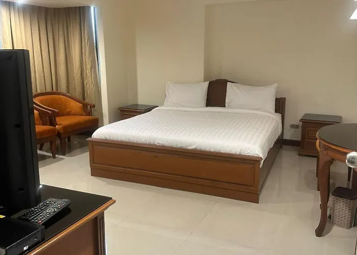 Rent Omni Tower Nana - Prime Sukhumvit Location Apartamento Bangkok