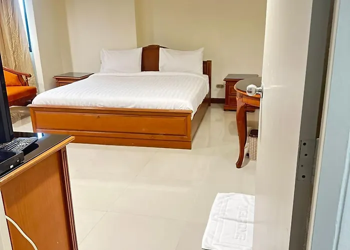 Rent Omni Tower Nana - Prime Sukhumvit Location * Bangkok