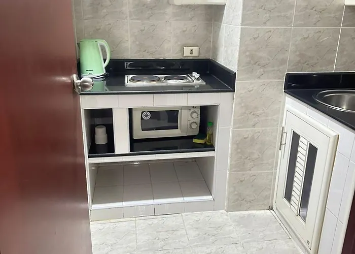 Rent Omni Tower Nana - Prime Sukhumvit Location *