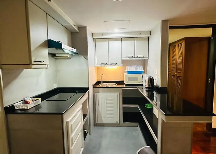 Rent Omni Tower Nana - Prime Sukhumvit Location Apartamento Bangkok