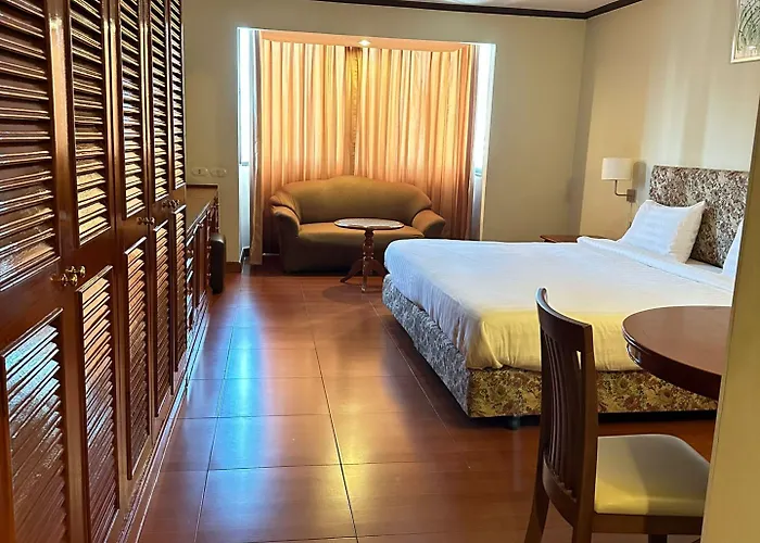 Rent Omni Tower Nana - Prime Sukhumvit Location *