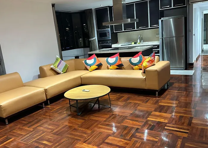 Rent Omni Tower Nana - Prime Sukhumvit Location Apartamento *